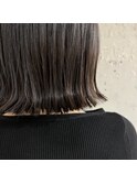 艶髪カラー×切りっぱなしボブ