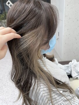 アデプト 北千住店(adept) ホワイトベージュイヤリングカラー[北千住/韓国/顔まわり]