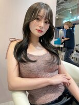 グロー 大宮(GLROW)&nbsp;オリーブベージュ　透明感カラー　韓国風くびれヘア　顔まわり