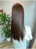 オリーブベージュ