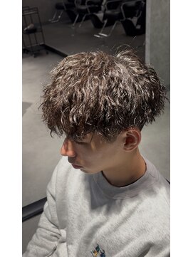 スタッド 松戸(stud. Men‘s) ツイストスパイラル