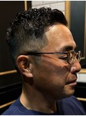 アイロンパーマ   フェード  メンズ