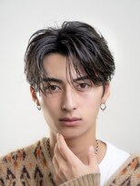 オーシャントーキョーオーバー(OCEAN TOKYO OVER) 韓国ヘアカルマニュアンスコンマバングセンターパート黒髪ウルフ