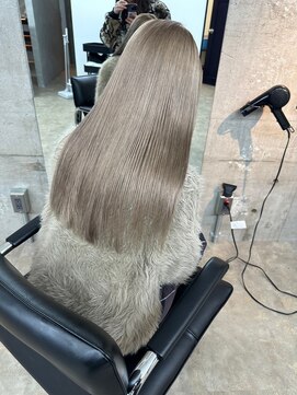 ツールズ 立川(TooLs) ホワイトベージュ