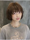アニメ風ザクザクレイヤーパーマハッシュボブ顔まわり