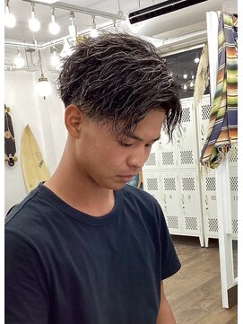 ユイマァルスロウ(YUIMARL SLOW) メンズ王道ツイストパーマ