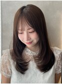 ハイレイヤーミディアムロングブラウン顔周りフェイスレイヤー