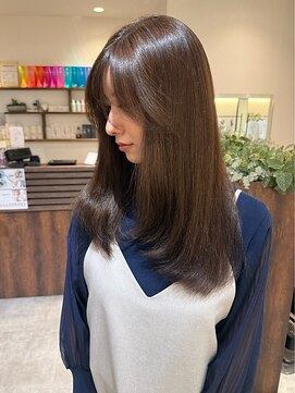 オーバルヘアー(OVAL hair) 透明感ミルクティーアッシュブラウン/ロングレイヤー
