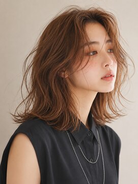 サーカス バイ ビュートリアム 青山(CIRCUS by BEAUTRIUM) くびれ レイヤー ミディアム 20代 30代 表参道 青山