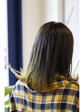 リラ ヘア サロン(rela hair salon) シルバー×イエローバイカラーミディアム