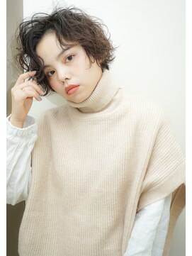 ネオリーブカフ 鶴ヶ峰店(Neolive caff) センターパートがおしゃれで可愛いショートボブ