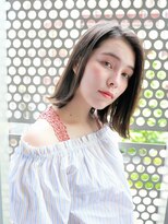 切りっぱなし外ハネミディ