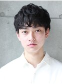 つくり込まないくせ毛風ニュアンスマッシュ