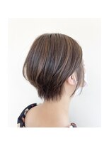 ヘアーモア イースト(Hair More East) ハイライトショートボブ