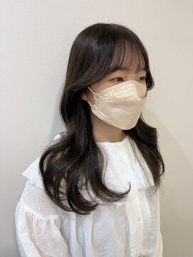 シェノン 西梅田(CHAINON) グレーベージュ/レイヤーロング/黒髪/前髪パーマ