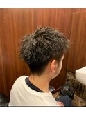 ツイストスパイラルパーマ 田町 理容室 顔剃り 床屋
