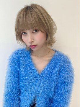 ザザアオヤマ(ZA/ZA AOYAMA) くびレイヤーエモージュイメチェン小顔美髪切りっぱなしボブ