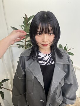 アクアオモテサンドウ(ACQUA omotesando) △ラベンダーグレージュウルフカットレイヤーカット姫カット