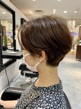 エイチツーオーアヴェダ 渋谷ヒカリエＳｈｉｎＱｓ店 クロードモネＨ２Ｏアヴェダ 大人ショート/ベージュカラー/渋谷/渋谷駅