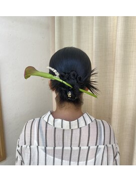 ソノ(sono) 振袖ヘア　カチモリヘア　タイトシニヨン　タイトアレンジ