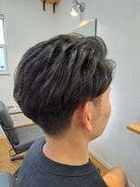 クッカ(kukka) ワンカール毛流れパーマのメンズショート