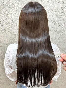 ガーディナ(Gardina) 髪質改善ストレート 黒髪 縮毛矯正 艶トリートメント