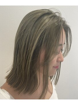 ニンナ(Ninna) カーキアッシュ