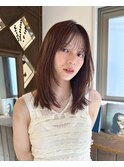 レイヤーミディアム前髪ありチェリーブラウンレッドブラウン