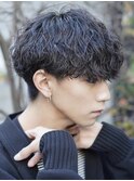 波巻きパーマメンズマッシュセンターパートツイストスパイラル