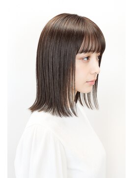 アトランティス 羽倉崎(Atlantis) 「ストレートミディアムボブ」