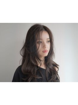 "なりたい×似合わせ”の垢抜けヘアならカノエ＊トレンドの顔周りレイヤー/前髪のイメージチェンジも人気♪