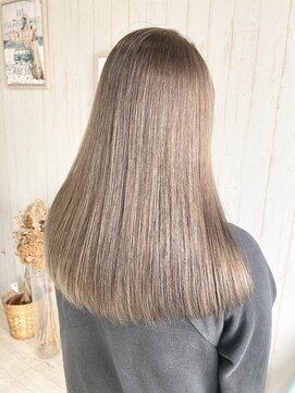 ロア 熊本(LOA) 王道ミルクティーベージュ