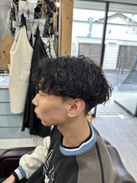 MEN’S HAIR/波巻きツイストスパイラル/リバースセンターパート