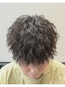 バース バイ ハピネス(BIRTH by happiness) ツイストスパイラルパーマ