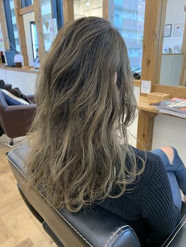 リル 塚口(LiL) 【LiL'】グレージュカラー☆ＩＳＭ