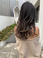 トルネード(TORNADO)&nbsp;西海岸風ハイライトバレイヤージュ