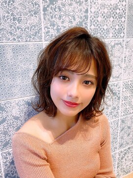 ロンド ストラーダ 心斎橋(Lond strada) ショート×ハイライト白髪ぼかし×マチルダボブ[心斎橋]