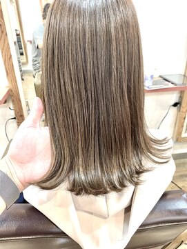 エイト プラット 渋谷2号店(EIGHT plat) ツヤと柔らかさイノアカーキ　11/22