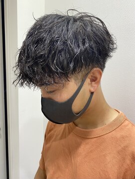 ユーフォリア 渋谷グランデ(Euphoria SHIBUYA GRANDE) 【Euphoria/MOMO】ソフトツイスト×刈り上げマッシュ