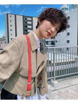 レル(lelu) ショートヘアにもparmaで動く髪に