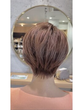 フーチー クーチー アマティー 豊中店(FUCHI KUCHI amati) @fuchi_kuchi.okada[大阪豊中/40代50代～美人ショート/ブリック]