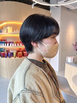 シダ(sida SAIIN) 【高城】20代30代シアーカラーマッシュショートヘア