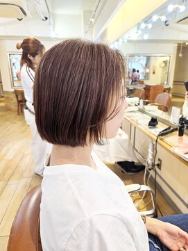 ネオリーブアイム 横浜西口店(Neolive aim) まとまりショートボブ　ワンレン前下がり【横浜】