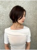 透け感くびれショート