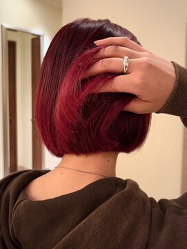 ビュートリアム265(BEAUTRIUM 265) ★ボブ/チェリーレッドカラー/切りっぱなしボブ/銀座有楽町/20代