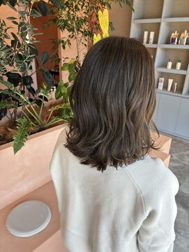 トゥーリ 城南樋井川店(tuuli) 艶髪オリーブグレージュカラー