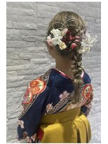 アールファイブ ショウナンダイ(R-5 shonandai)&nbsp;卒業式袴アレンジヘア