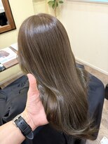 バンビーノ(Bambino)&nbsp;透明感オリーブグレージュカラー！