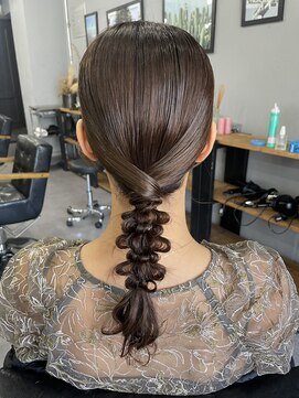 ウェイビー 桜木町店(WAVY) 【WAVY hair set】タイトクロスデザイン