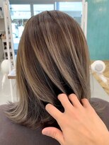 メイキー 本厚木(MA-IKI)&nbsp;ミルクブラウン白髪染めくびれミディアムカット/メイキー本厚木